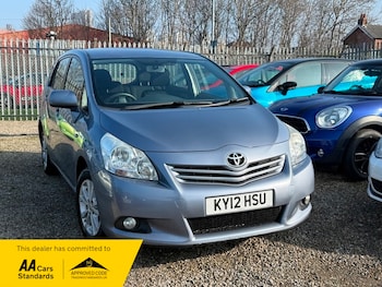 Used Toyota Verso 2012 for sale - 77781239: Photo
