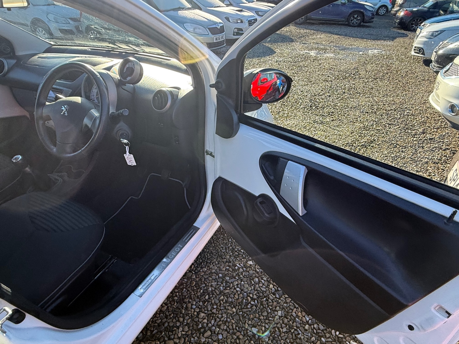 Used Peugeot 107 2013 for sale - 77562922: Photo 27