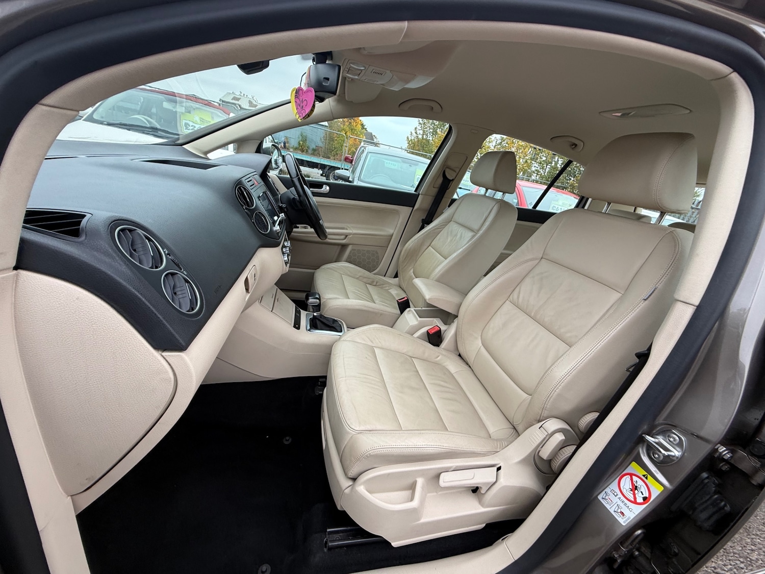 Used Volkswagen Golf Plus 2009 for sale - 76309618: Photo 21