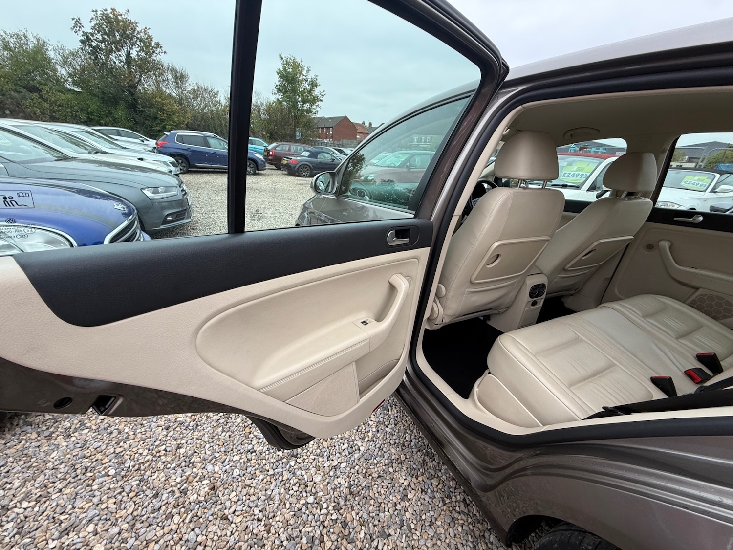Used Volkswagen Golf Plus 2009 for sale - 76309618: Photo 23