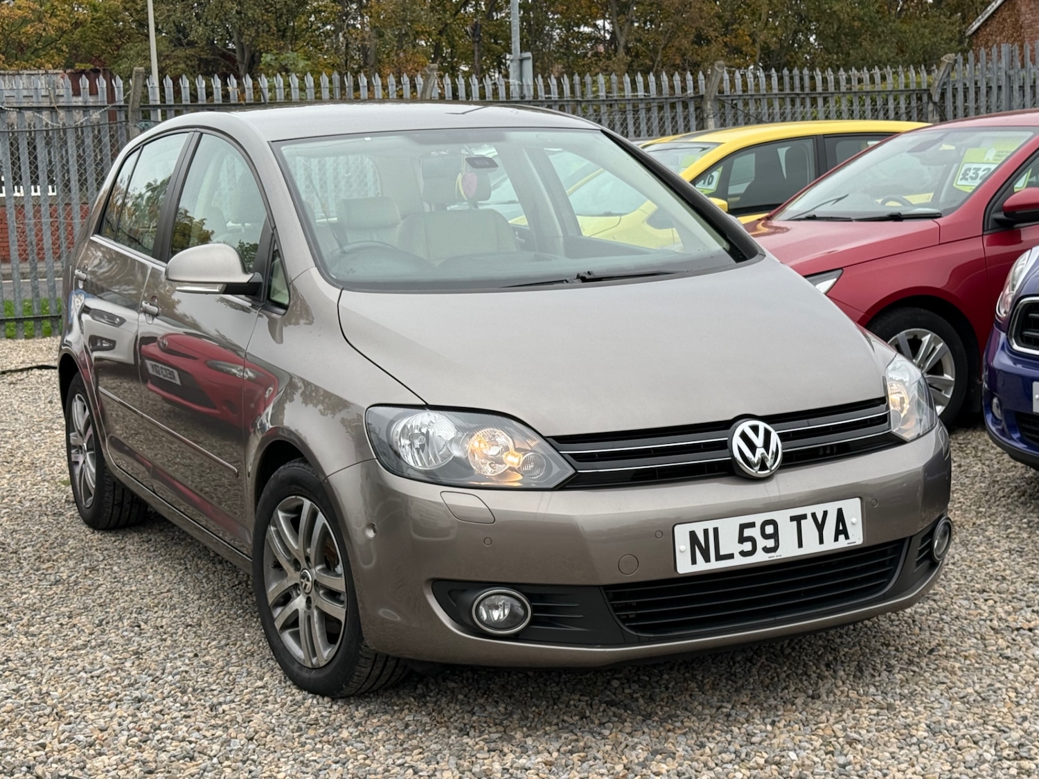 Used Volkswagen Golf Plus 2009 for sale - 76309618: Photo 4