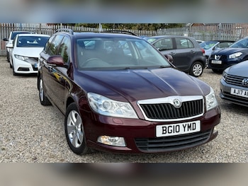 Used Skoda Octavia 2010 for sale - 75680100: Photo
