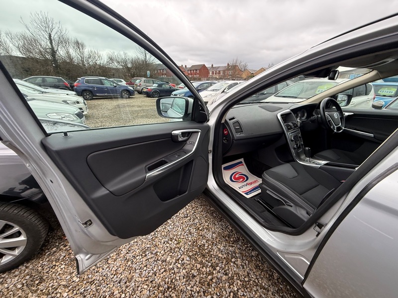 Used Volvo XC60 2012 for sale - 77649722: Photo 17