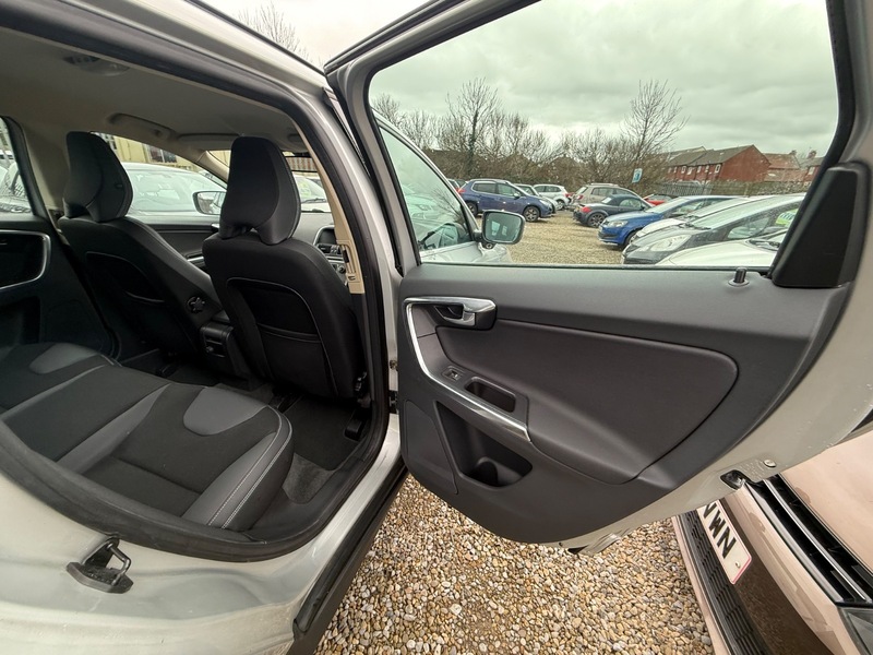 Used Volvo XC60 2012 for sale - 77649722: Photo 27