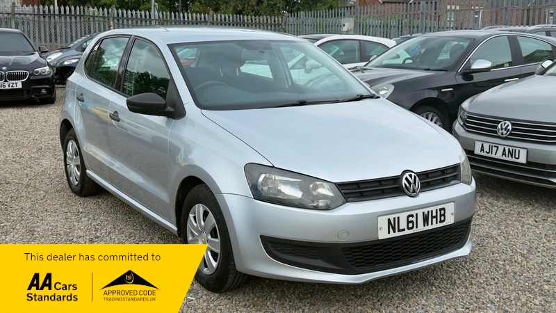 Used Volkswagen Polo 2011 for sale - 77649766: Photo 2
