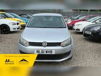 Used Volkswagen Polo 2011 for sale - 77649766: Photo