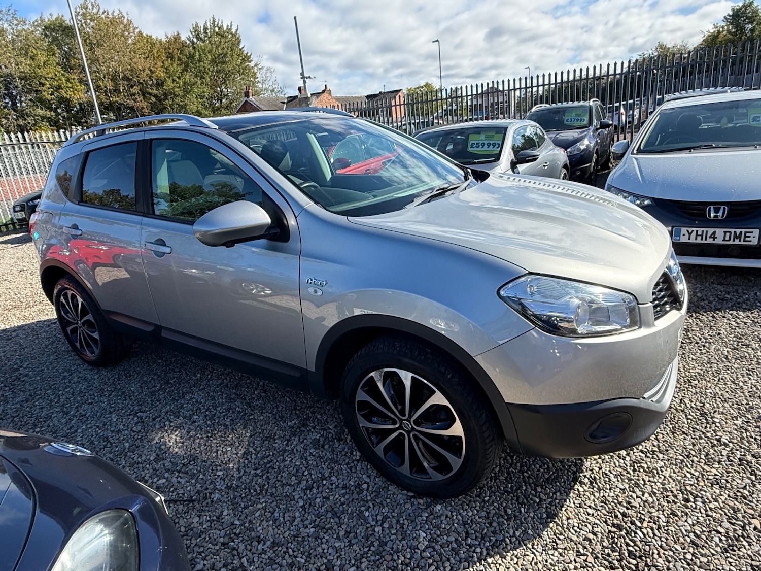 Used Nissan Qashqai 2012 for sale - 76035528: Photo 18