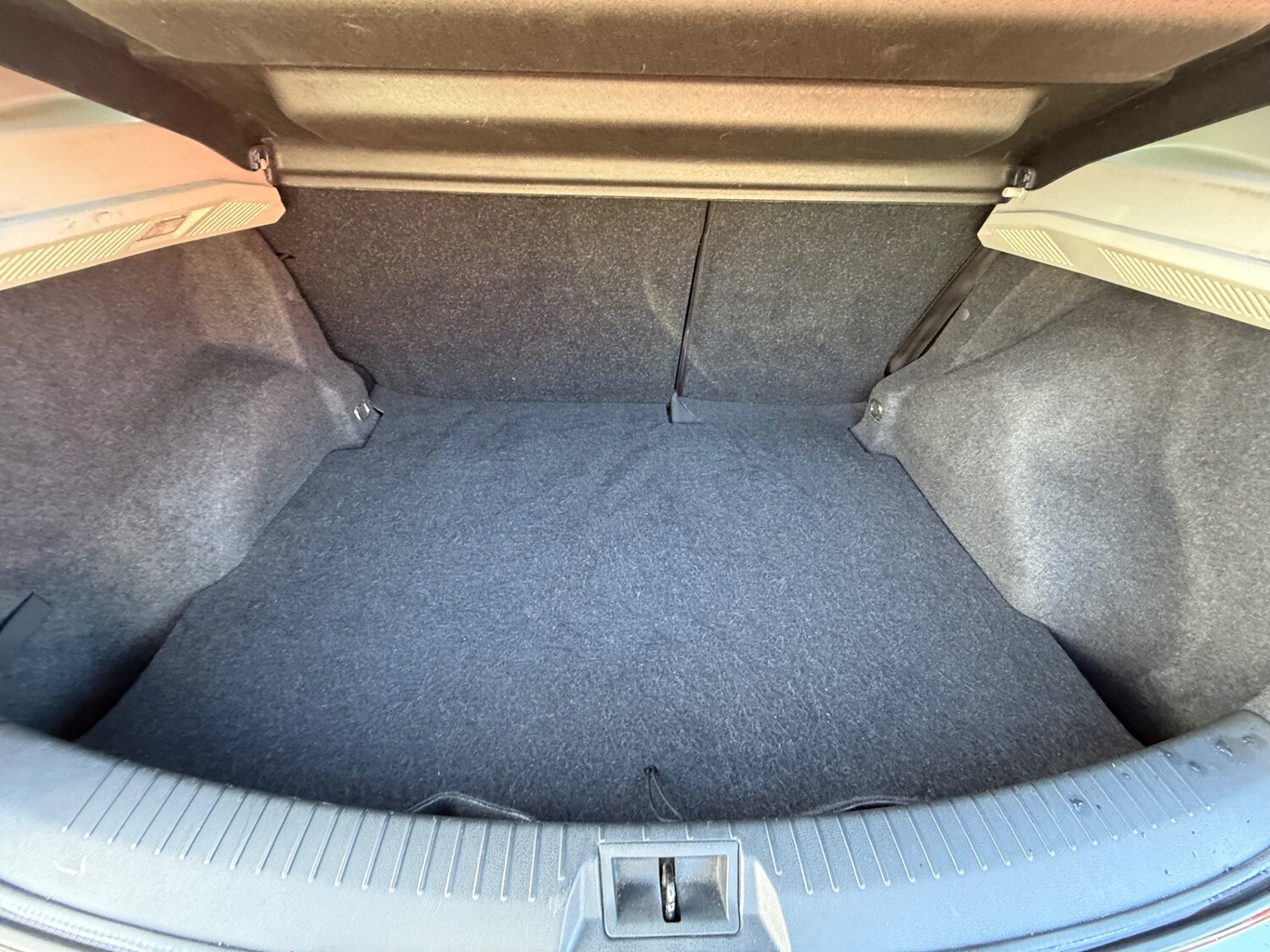 Used Nissan Qashqai 2012 for sale - 76035528: Photo 29