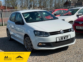 Used Volkswagen Polo 2017 for sale - 78840336: Photo