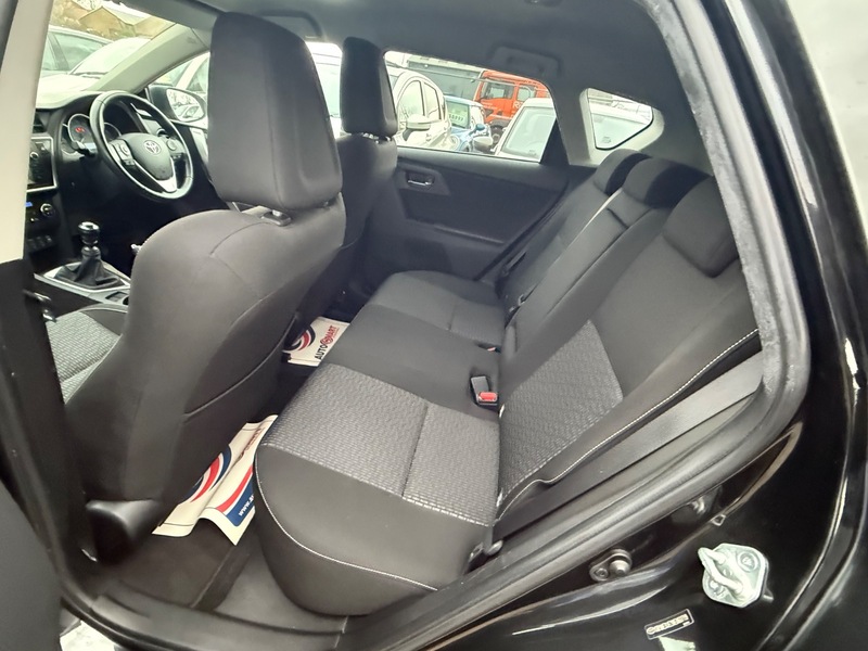 Used Toyota Auris 2014 for sale - 77649740: Photo 18