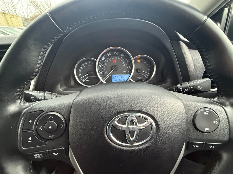Used Toyota Auris 2014 for sale - 77649740: Photo 31