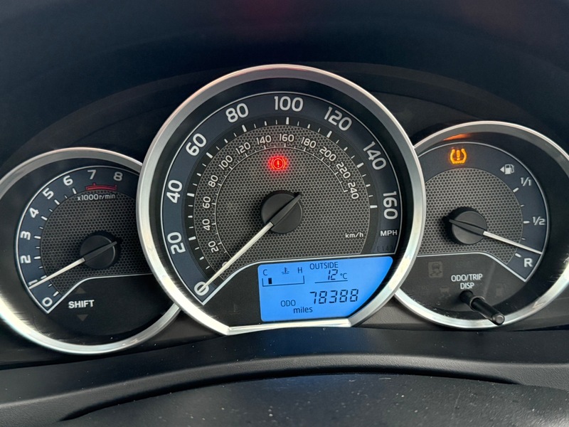 Used Toyota Auris 2014 for sale - 77649740: Photo 32