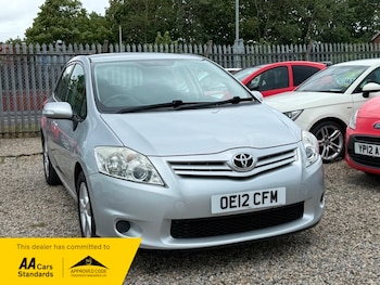 Used Toyota Auris 2012 for sale - 79121025: Photo