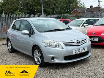 Used Toyota Auris 2012 for sale - 79121025: Photo
