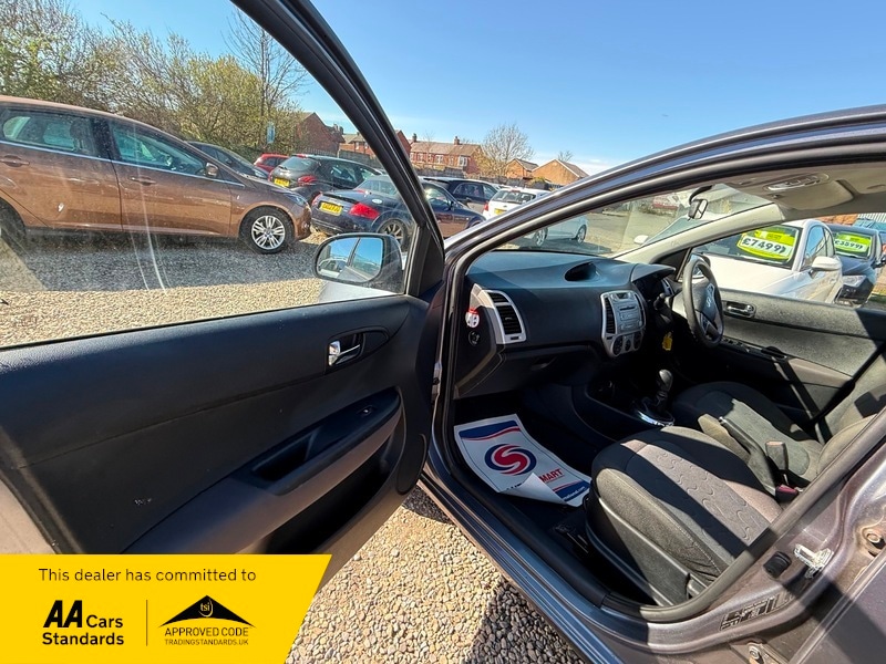 Used Hyundai i20 2011 for sale - 78154647: Photo 17