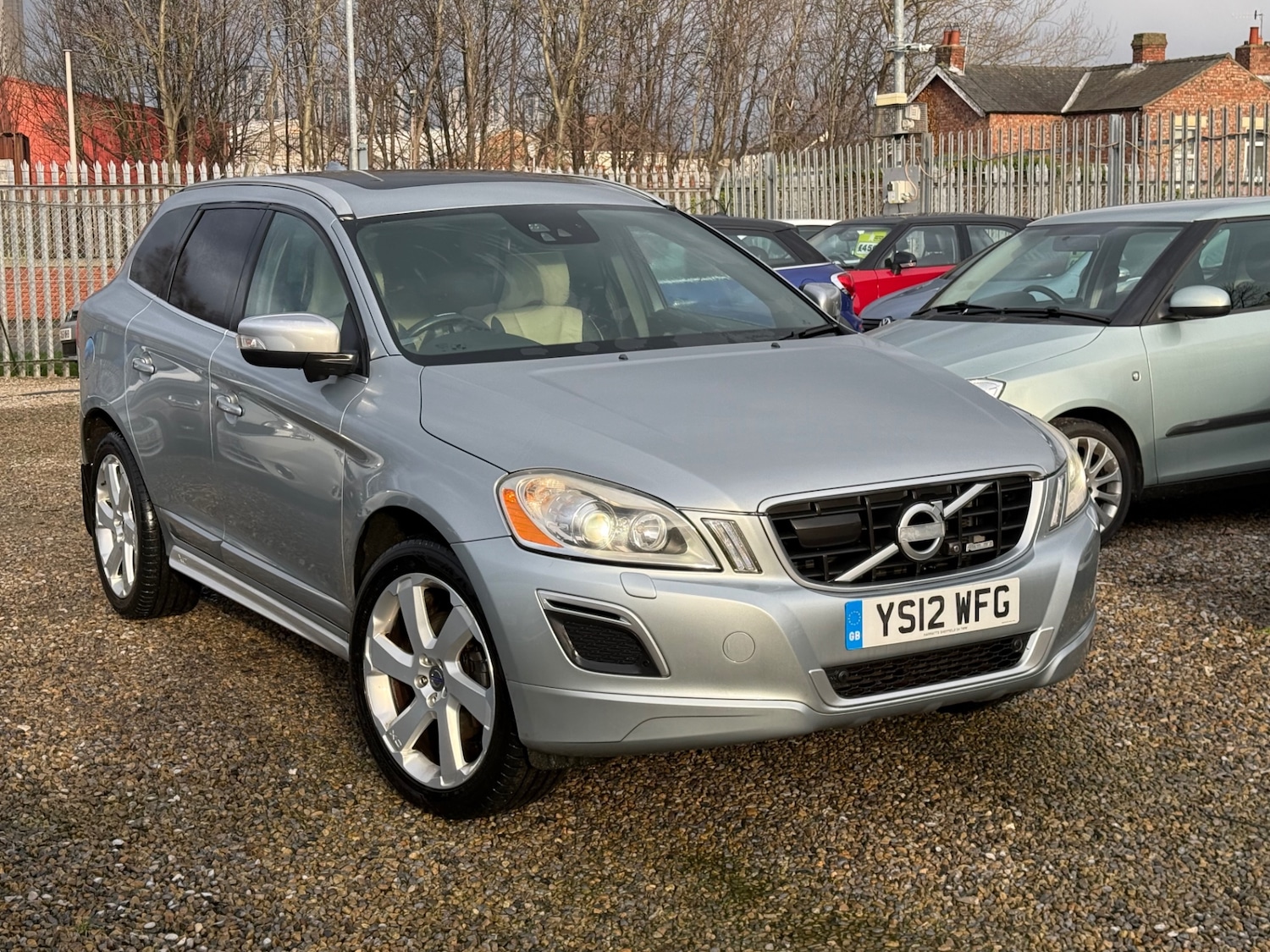 Used Volvo XC60 2012 for sale - 77492585: Photo 3