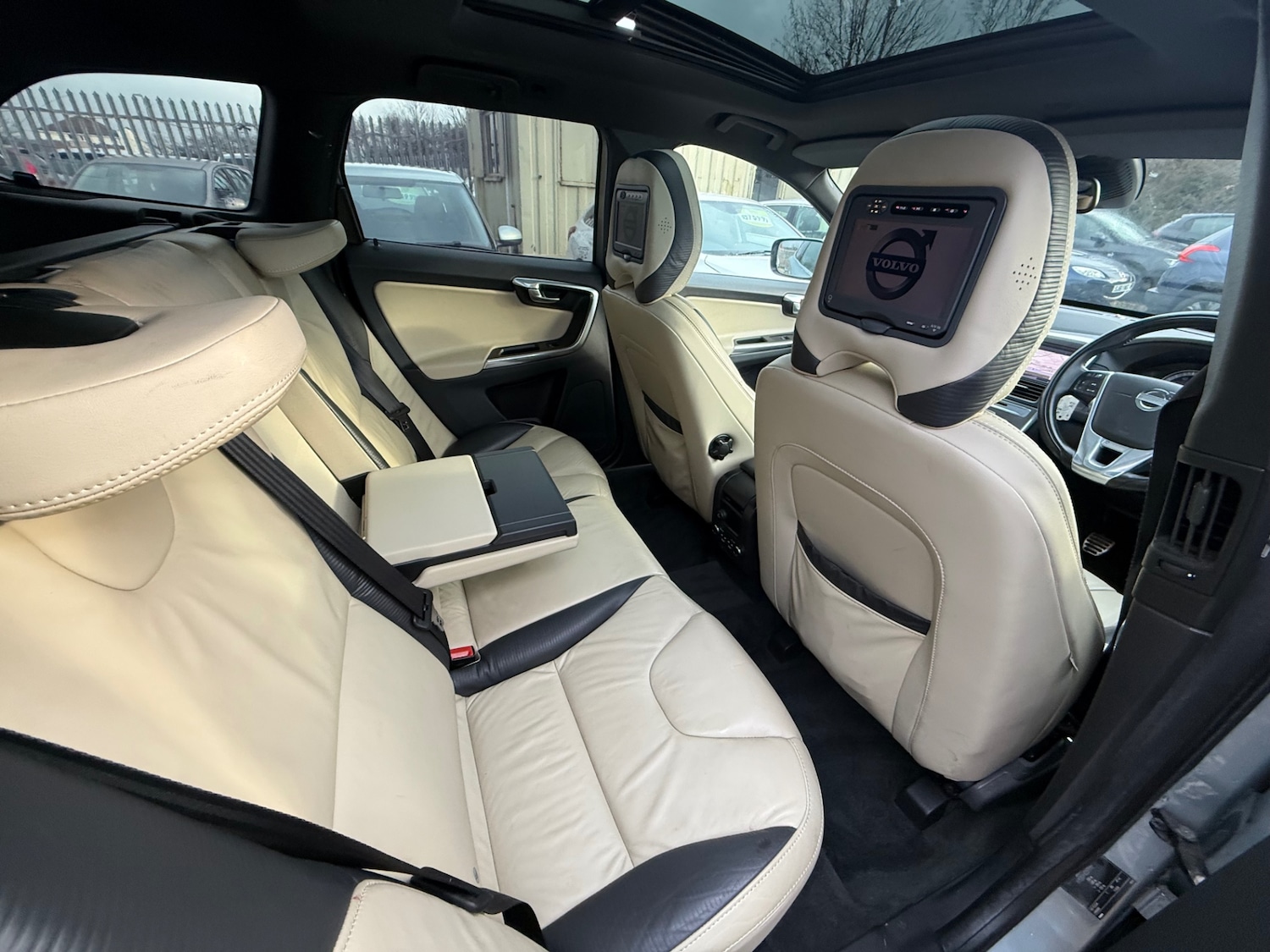 Used Volvo XC60 2012 for sale - 77492585: Photo 30