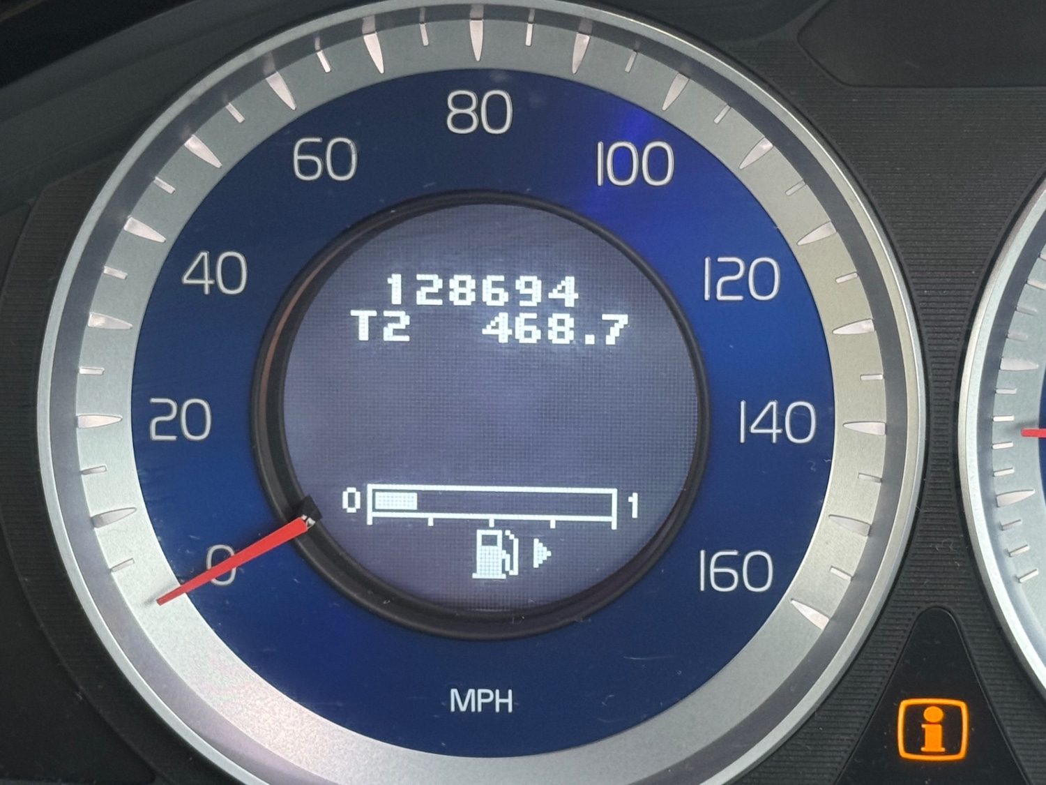 Used Volvo XC60 2012 for sale - 77492585: Photo 38