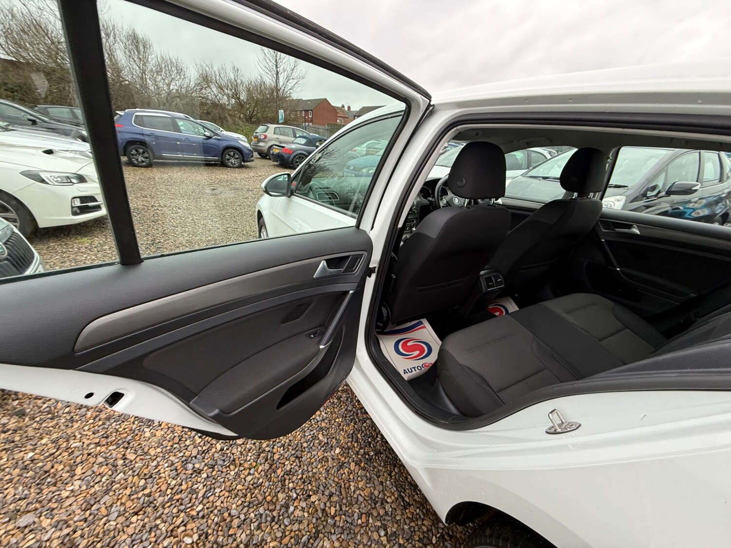 Used Volkswagen Golf 2013 for sale - 77492758: Photo 20