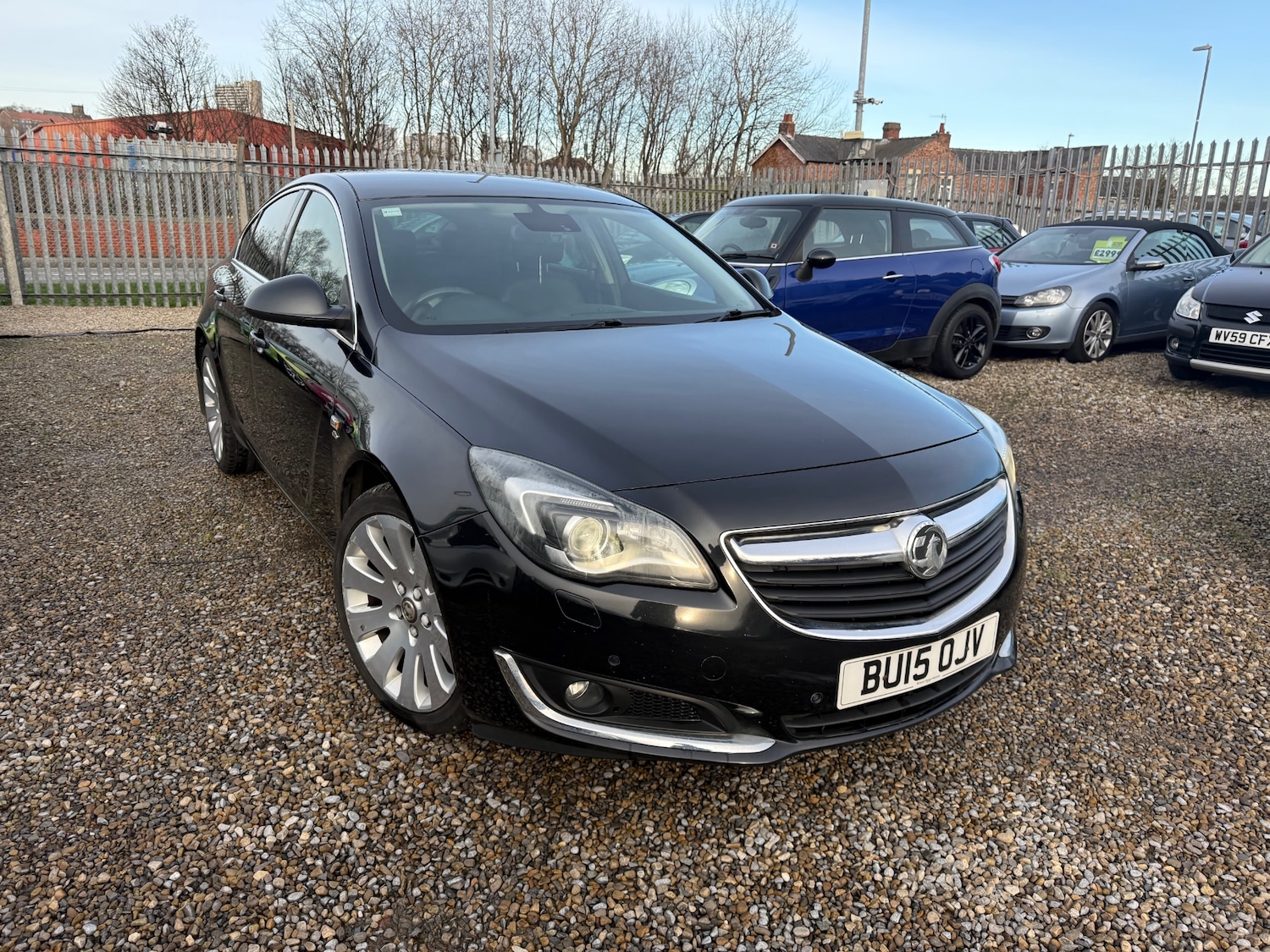 Used Vauxhall Insignia 2015 for sale - 77562688: Photo 2