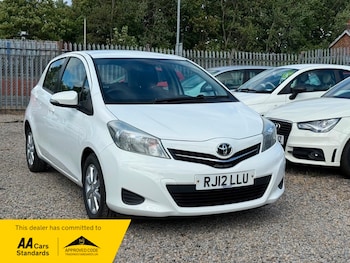 Used Toyota Yaris 2012 for sale - 79328099: Photo