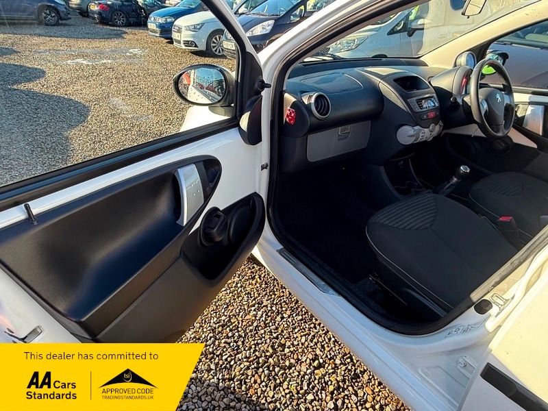 Used Peugeot 107 2013 for sale - 77649742: Photo 16