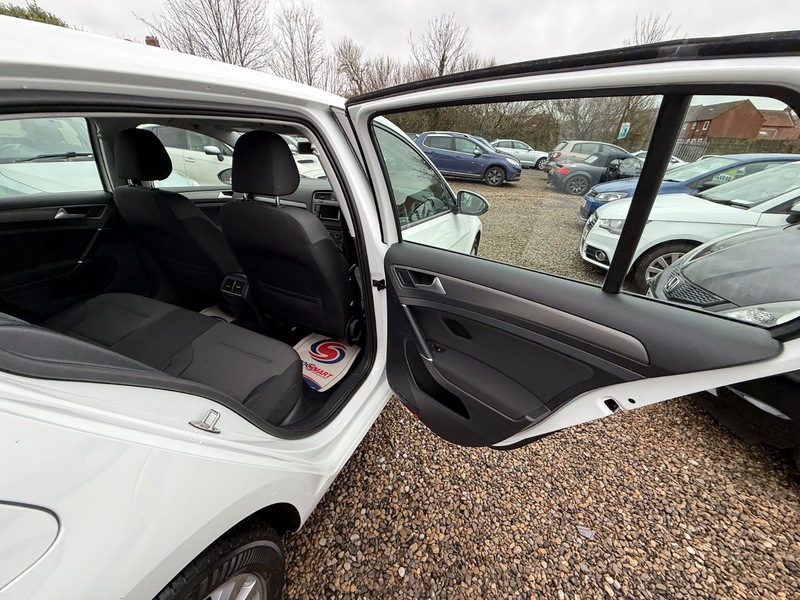 Used Volkswagen Golf 2013 for sale - 77781188: Photo 27