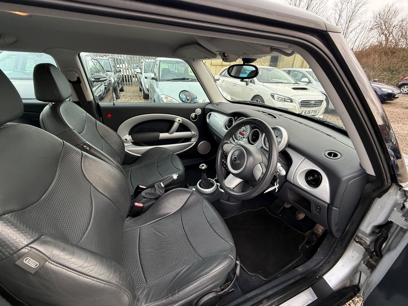 Used MINI Hatch 2004 for sale - 77649737: Photo 22