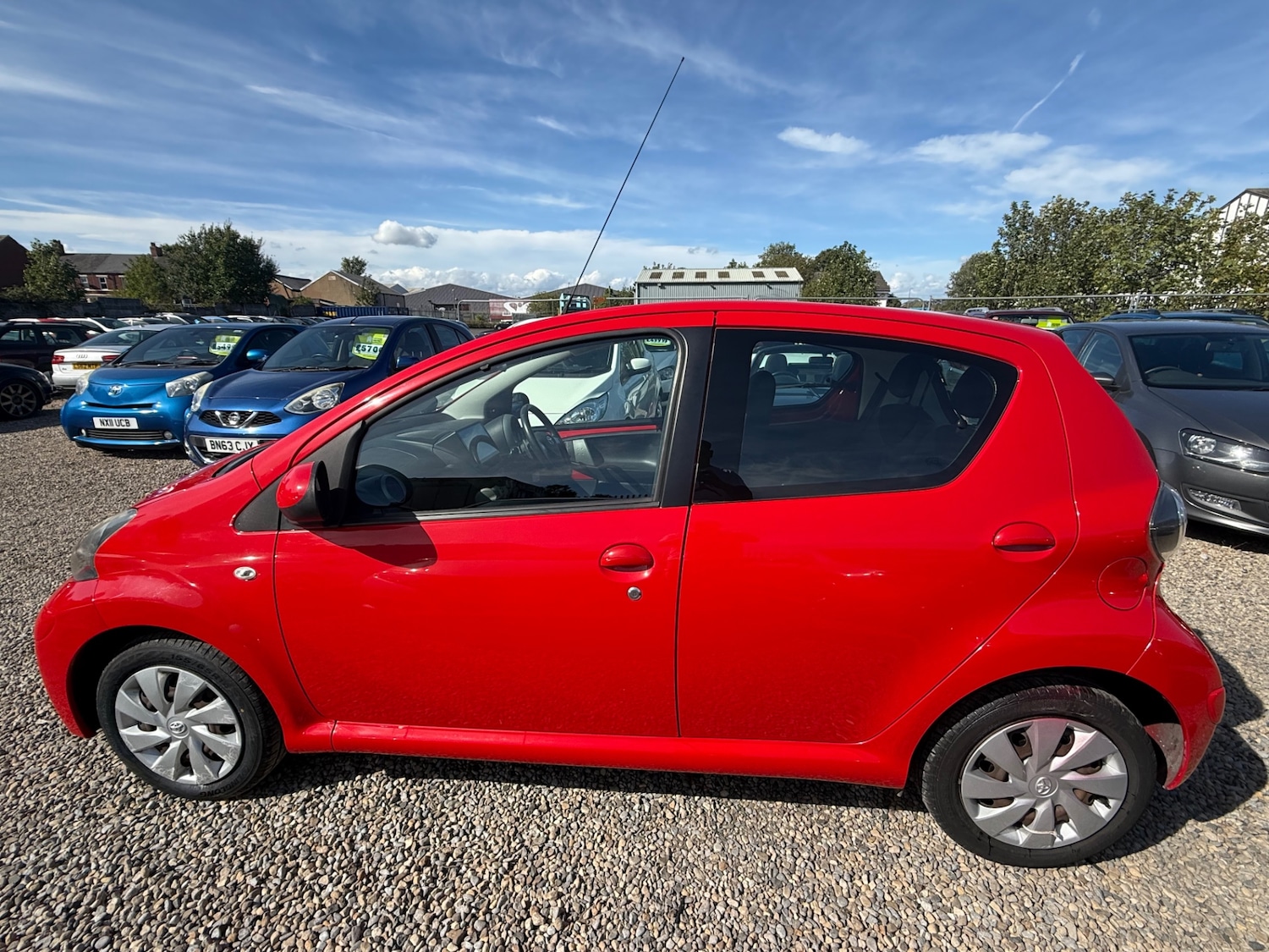 Used Toyota AYGO 2013 for sale - 75951681: Photo 11