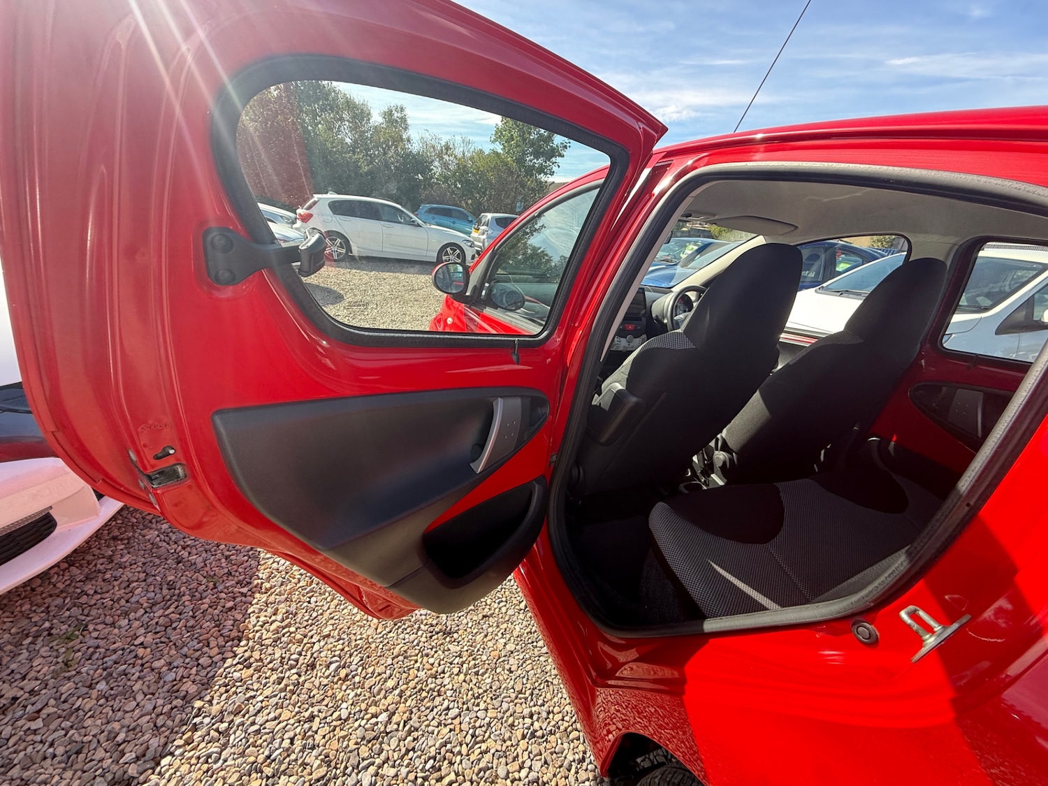 Used Toyota AYGO 2013 for sale - 75951681: Photo 16