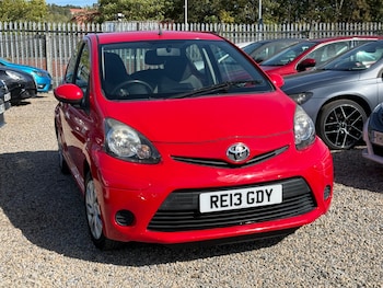 2013 (13) - 1.0 VVT-i + 5dr MMT