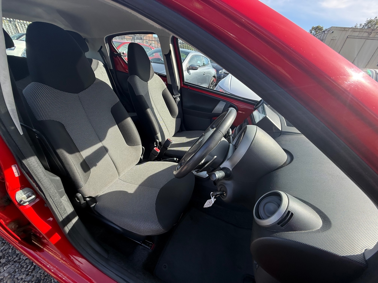 Used Toyota AYGO 2013 for sale - 75951681: Photo 24