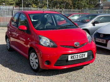 Used Toyota AYGO 2013 for sale - 75951681: Photo 3