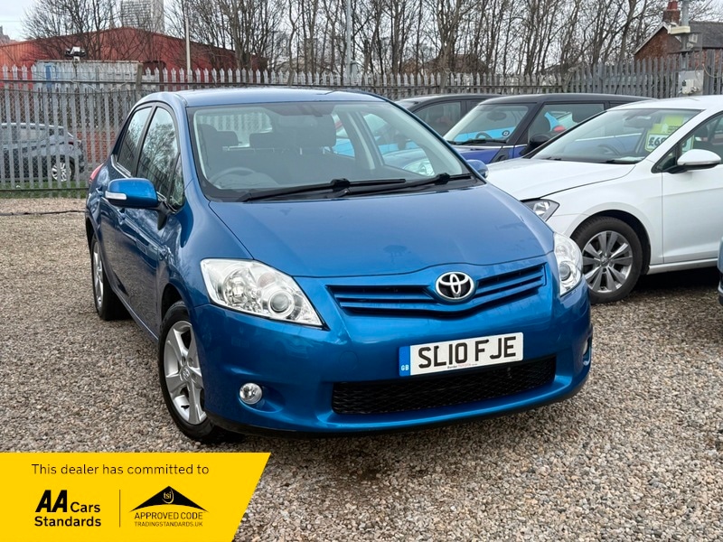Used Toyota Auris 2010 for sale - 77798492: Photo 2