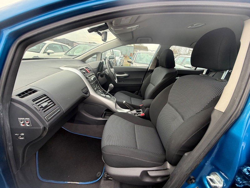 Used Toyota Auris 2010 for sale - 77798492: Photo 28