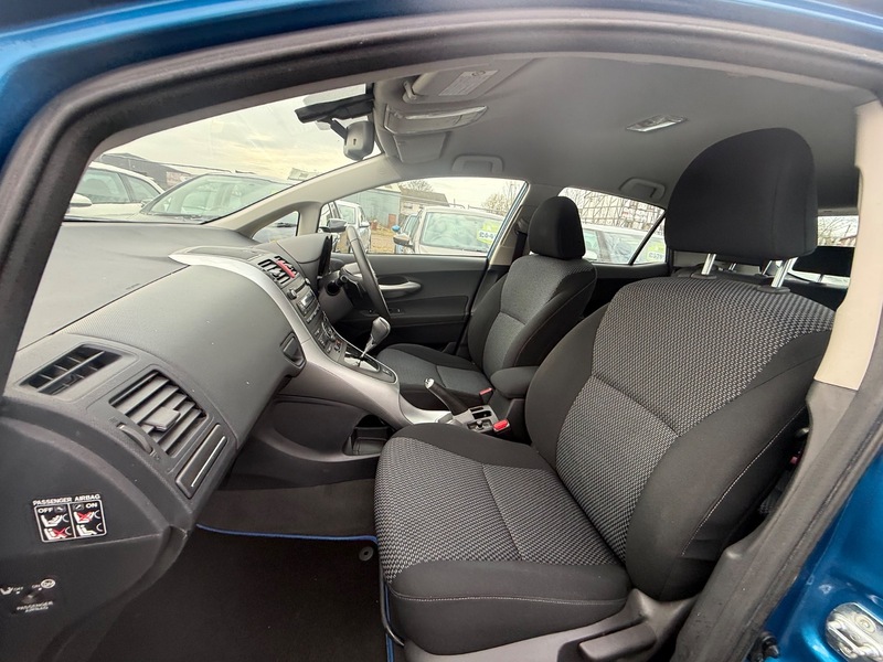 Used Toyota Auris 2010 for sale - 77798492: Photo 30