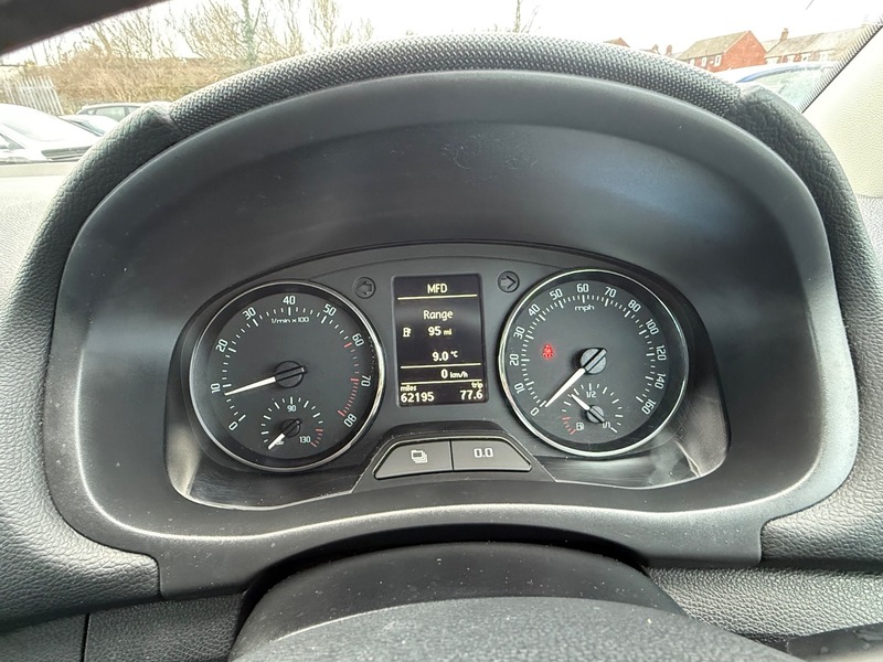 Used Skoda Fabia 2011 for sale - 77649744: Photo 32