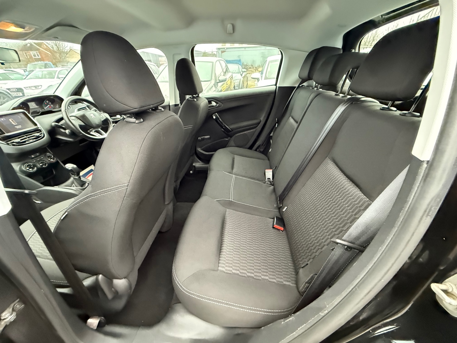 Used Peugeot 208 2016 for sale - 77025282: Photo 18