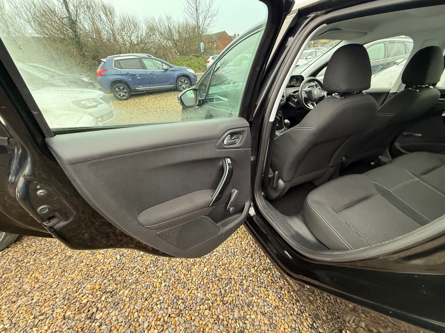 Used Peugeot 208 2016 for sale - 77025282: Photo 19