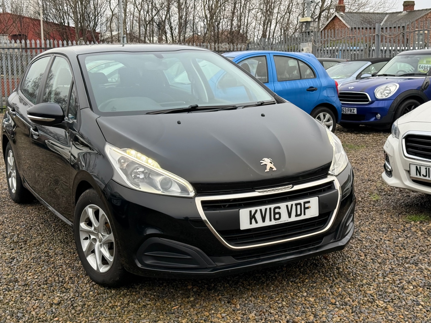 Used Peugeot 208 2016 for sale - 77025282: Photo 2