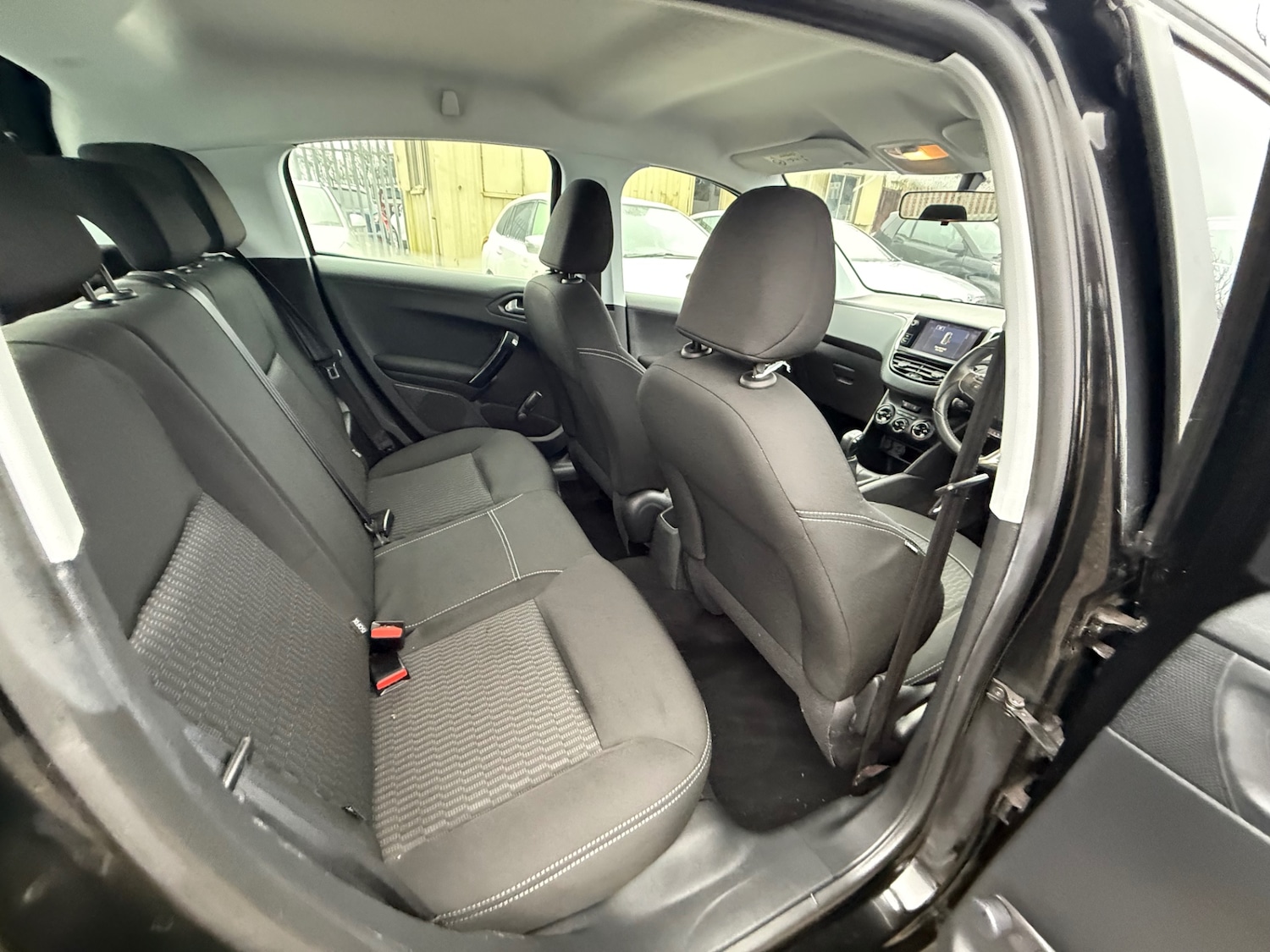 Used Peugeot 208 2016 for sale - 77025282: Photo 23