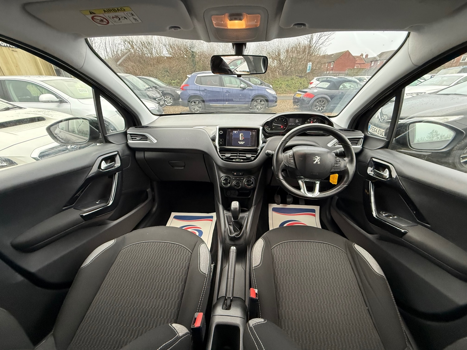 Used Peugeot 208 2016 for sale - 77025282: Photo 24