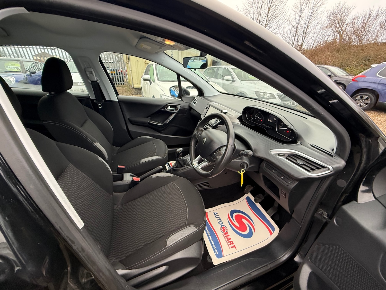 Used Peugeot 208 2016 for sale - 77025282: Photo 26