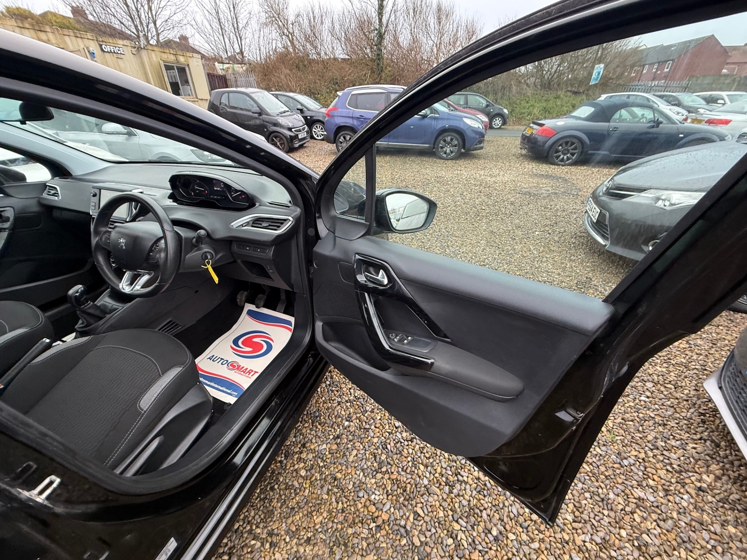 Used Peugeot 208 2016 for sale - 77025282: Photo 27