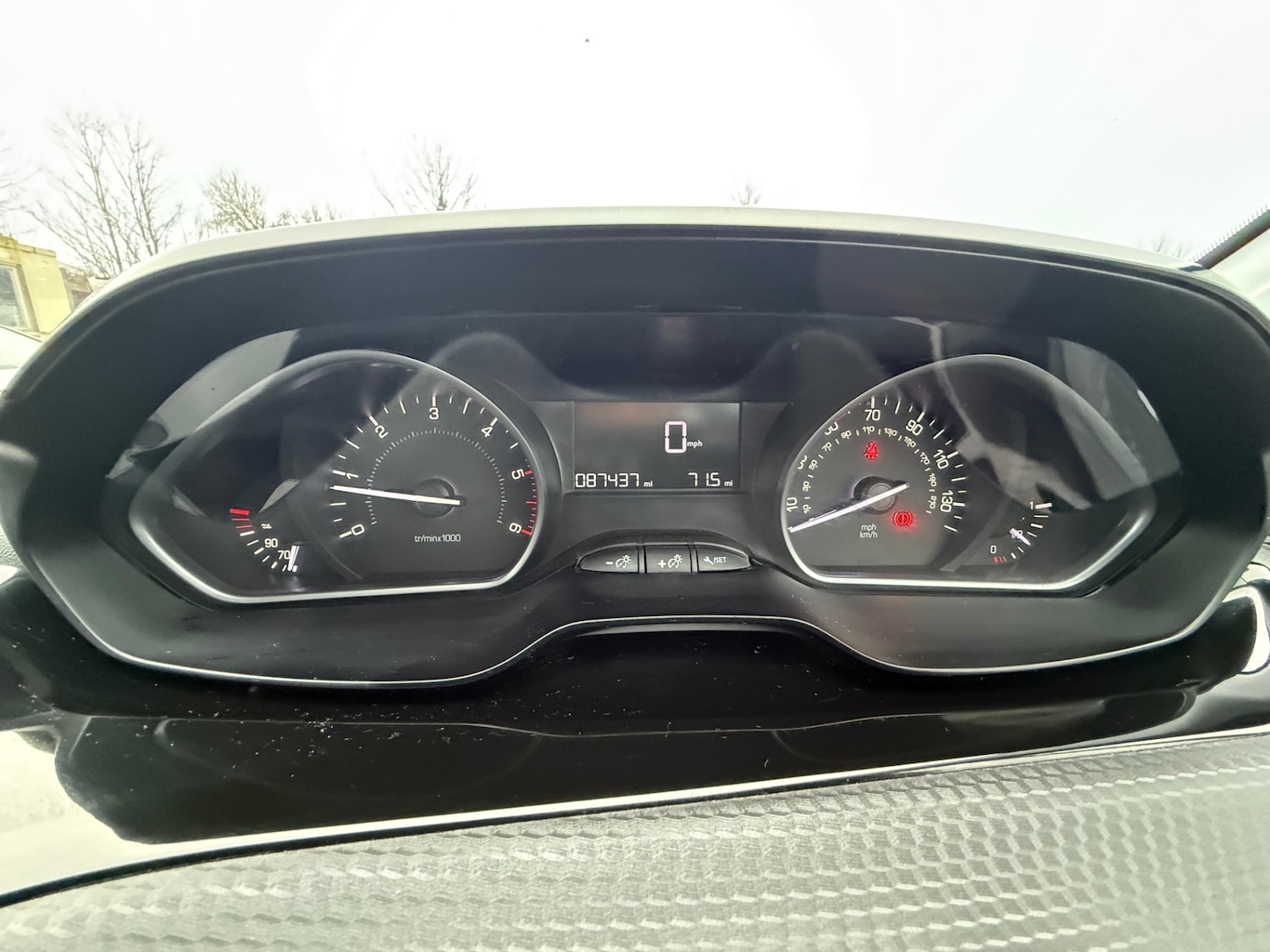 Used Peugeot 208 2016 for sale - 77025282: Photo 30