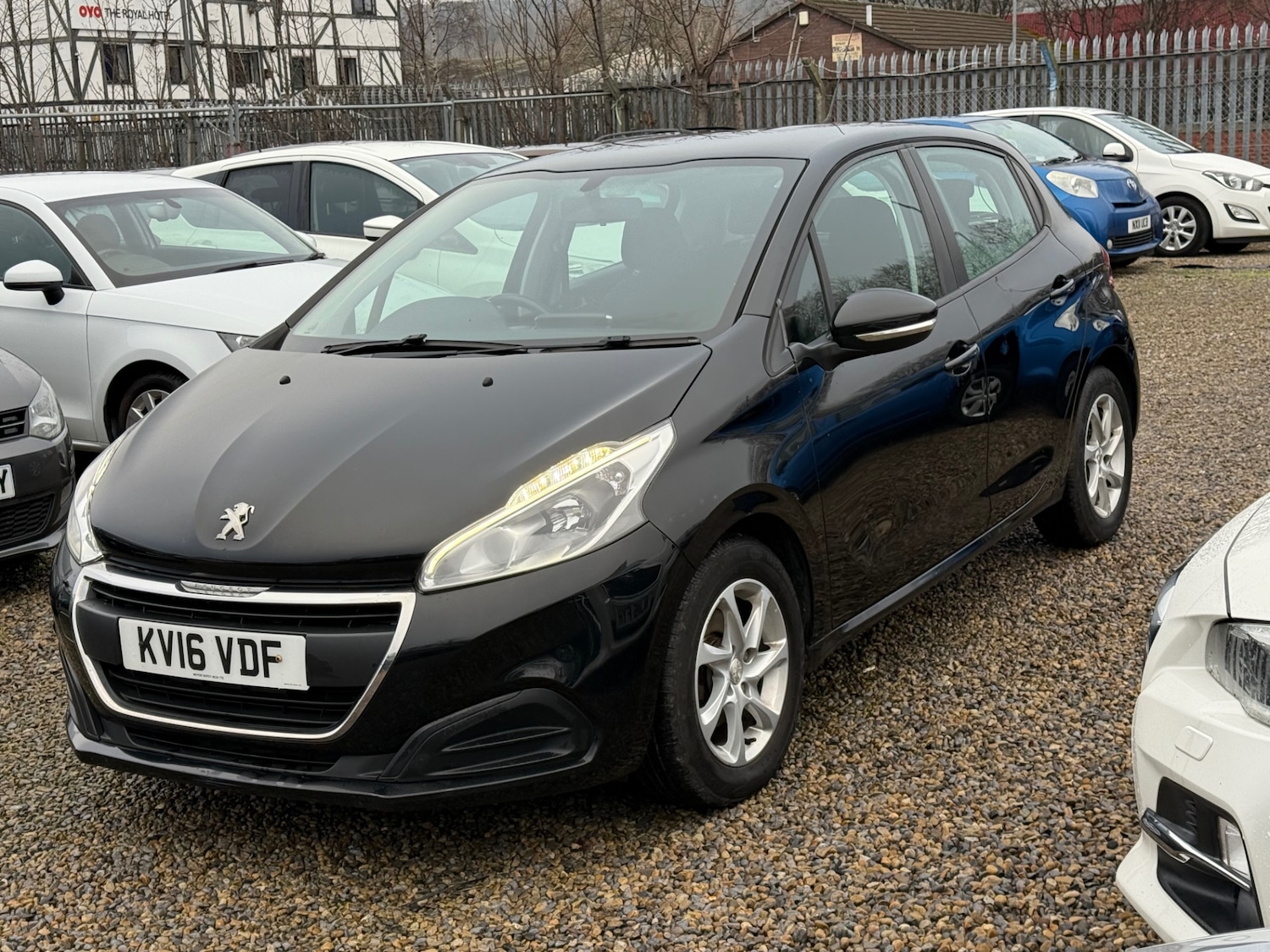 Used Peugeot 208 2016 for sale - 77025282: Photo 9