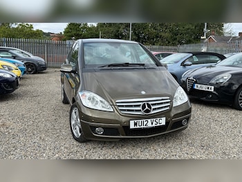 Used Mercedes-Benz A-Class 2012 for sale - 75461533: Photo