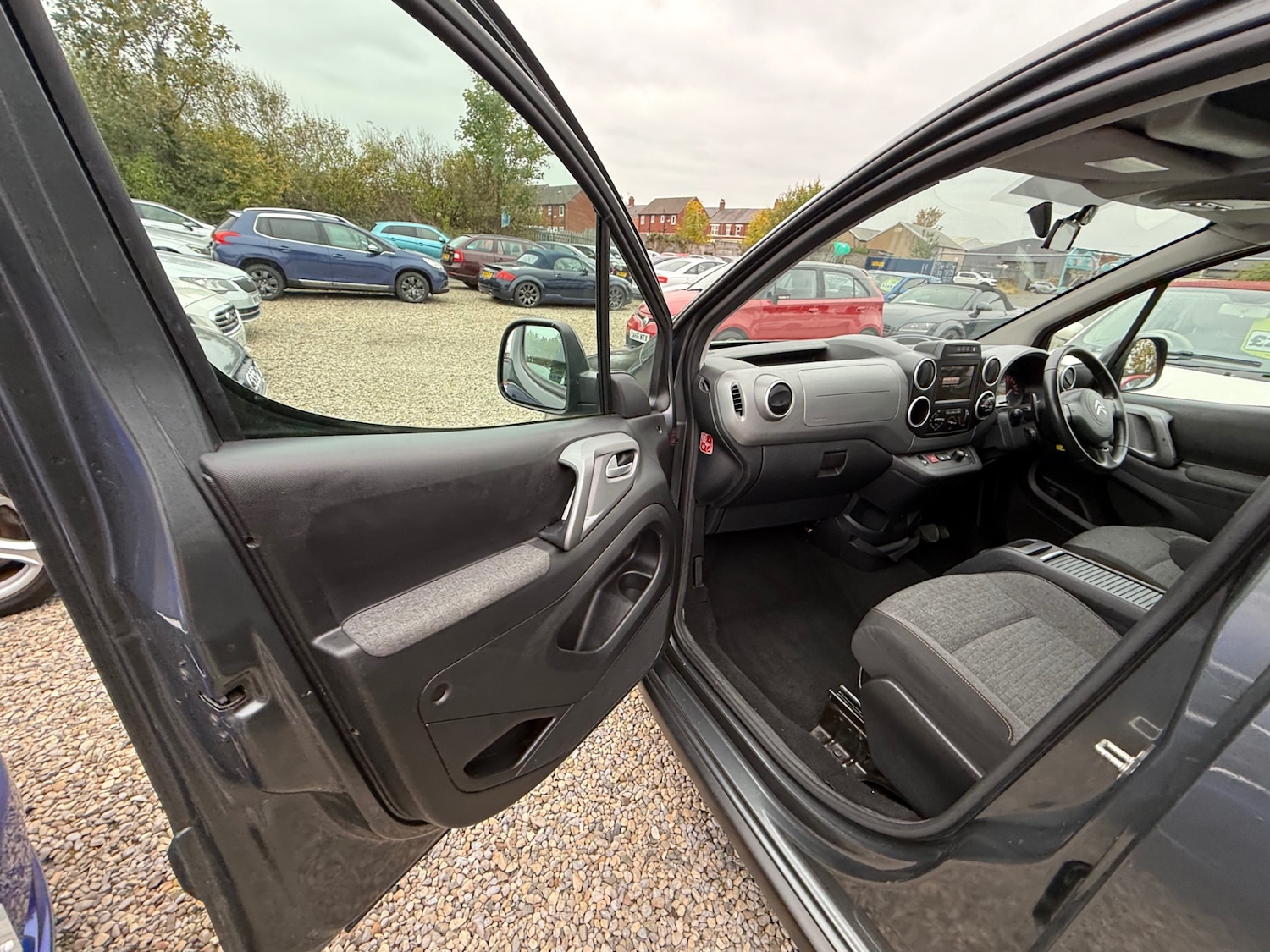 Used Citroen Berlingo Multispace 2015 for sale - 76309650: Photo 21