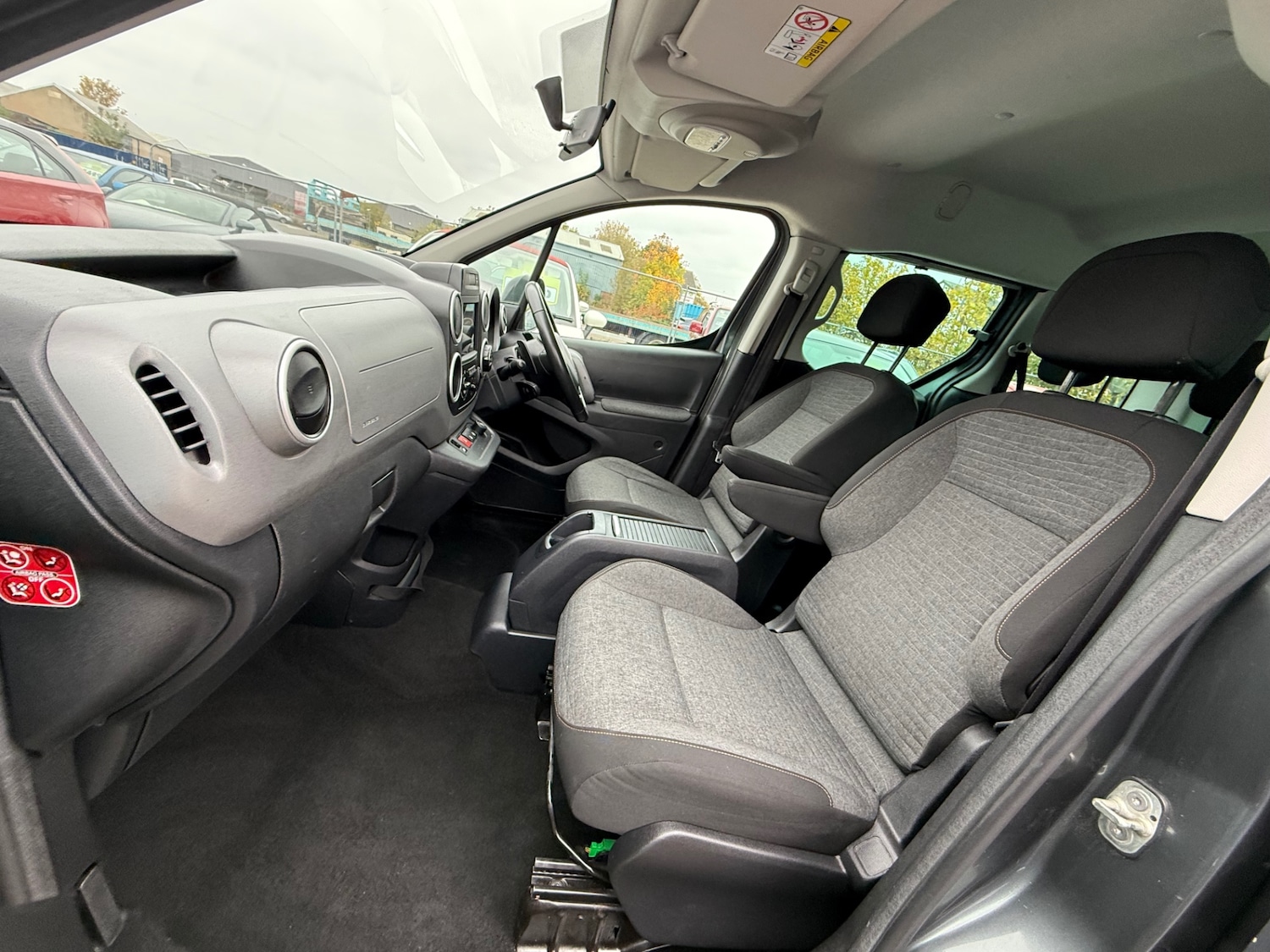 Used Citroen Berlingo Multispace 2015 for sale - 76309650: Photo 22