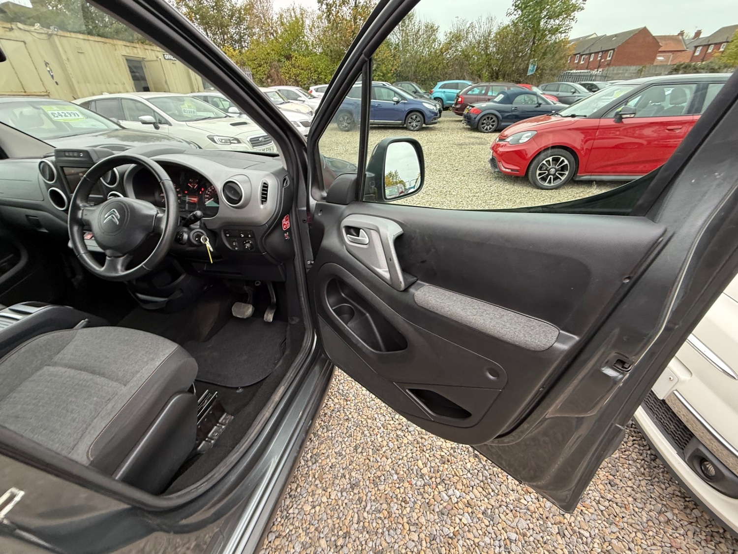 Used Citroen Berlingo Multispace 2015 for sale - 76309650: Photo 33